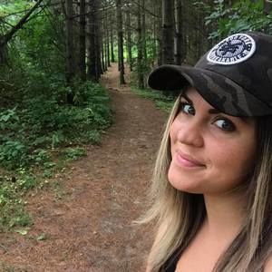 Meet your Posher, Melanie